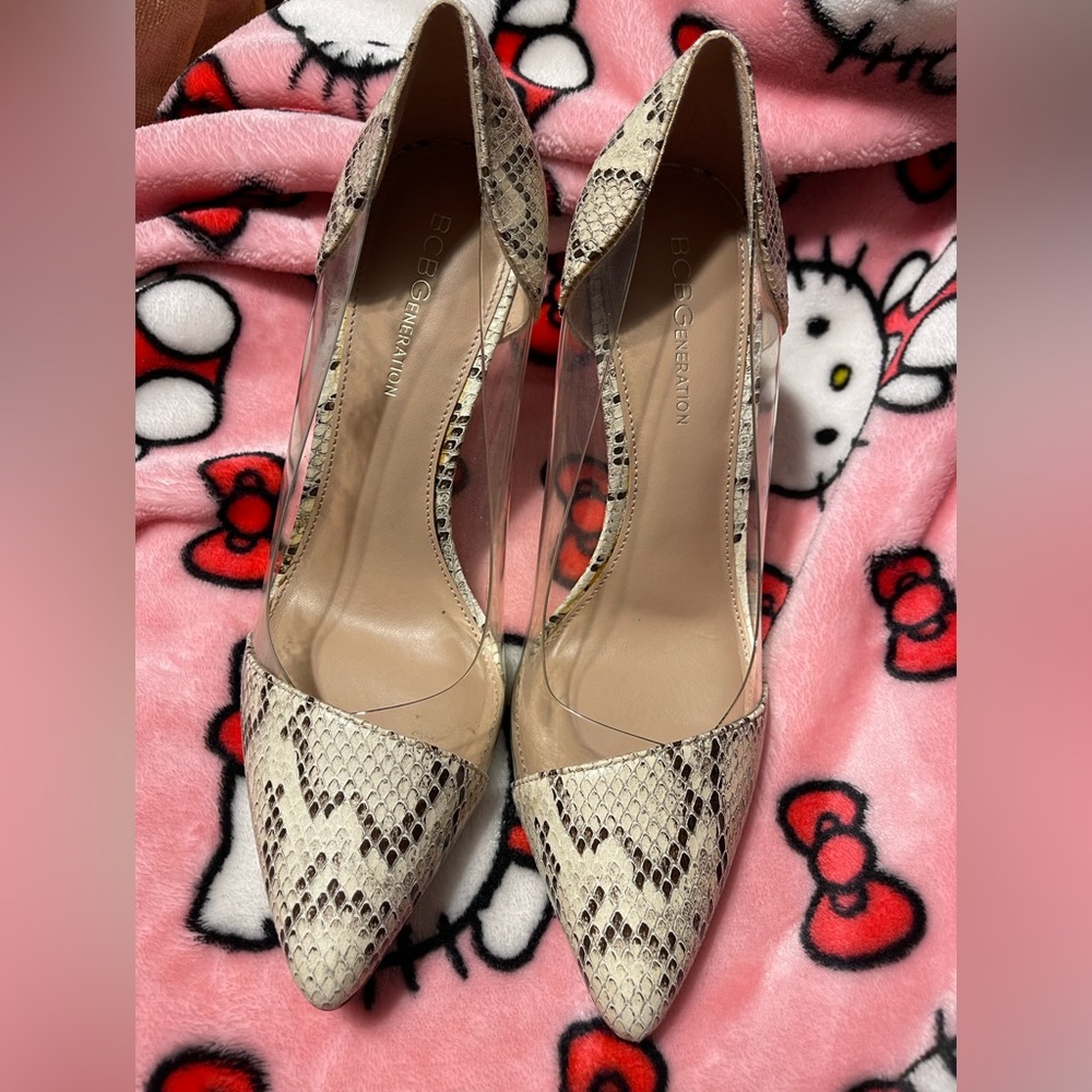 Heels - Picture 2 of 4